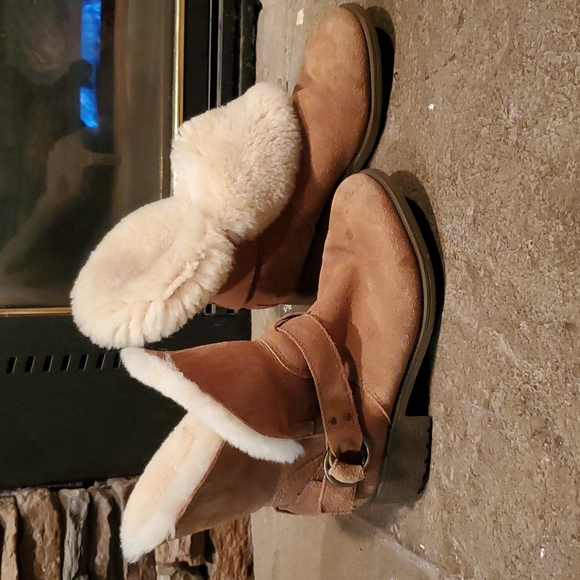 UGG Shoes - UGG Ankle Boots